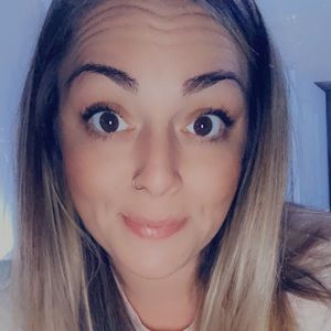 Meet your Posher, Pamela